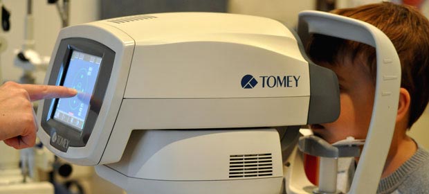 авторефрактометр Tomey