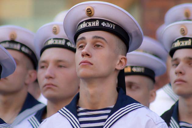 берут ли дальтоников на флот