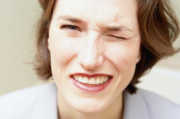 причины тика