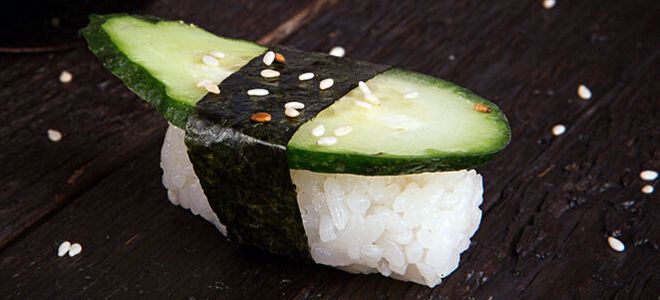 суши с огурцом суши с огурцом