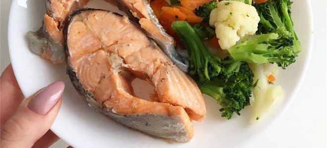 форель на пару на сковороде форель на пару на сковороде