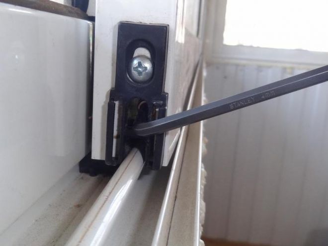 Регулировка алюминиевых окон Регулировка алюминиевых окон