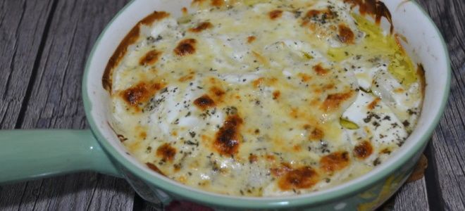 Хек в сметане в духовке Хек в сметане в духовке