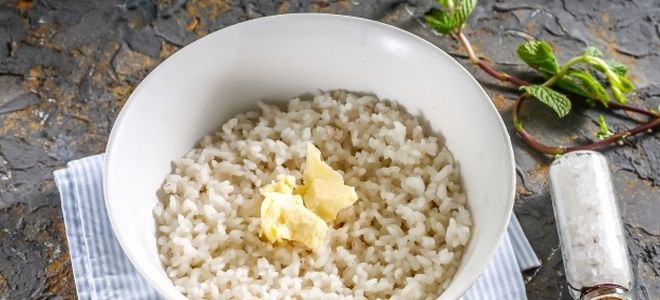 фото1 рисовая каша на молоке в кастрюле