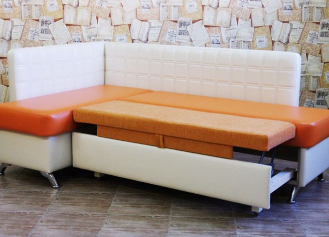 Угловой раскладной диван на кухню
