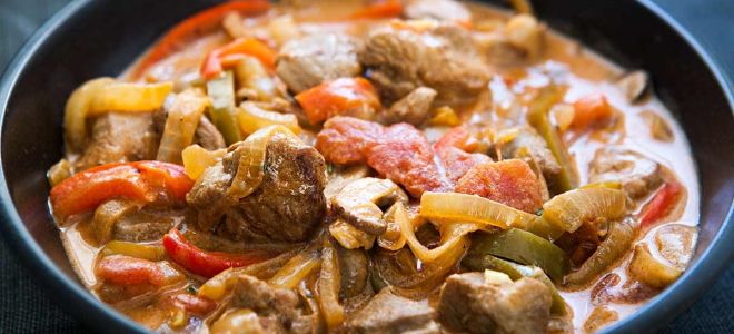 азу из индейки в сливочном соусе азу из индейки в сливочном соусе