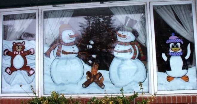 украшение окон гуашью к Новому году украшение окон гуашью к Новому году