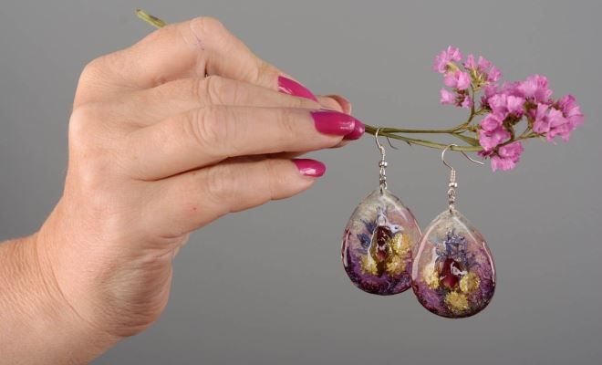 украшения из эпоксидной смолы украшения из эпоксидной смолы