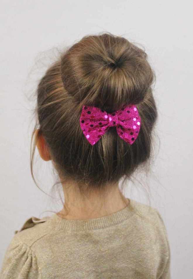 Детская прическа пучок раз Детская прическа пучок раз