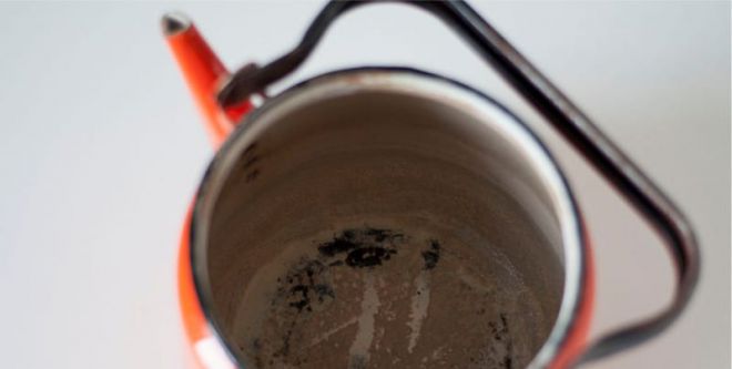 Как очистить эмалированный чайник от накипи Как очистить эмалированный чайник от накипи