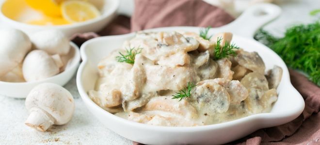 фрикассе из индейки со сливками фрикассе из индейки со сливками