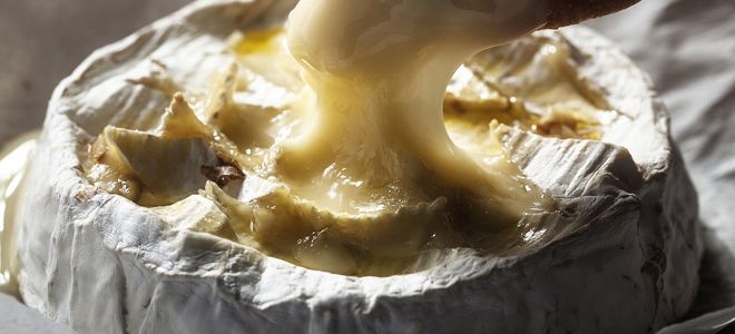 сыр камамбер в микроволновке сыр камамбер в микроволновке