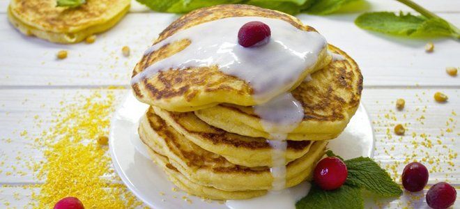 оладьи из кукурузной муки на кефире оладьи из кукурузной муки на кефире