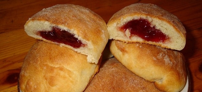 пирожки с вареньем в духовке
