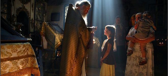 причастие в церкви